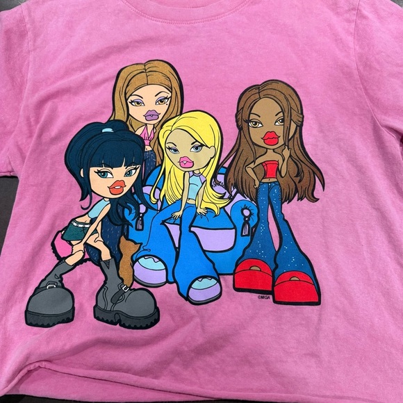 BRATZ Pink Cartoon Graphic Crop Top - Picture 2 of 5
